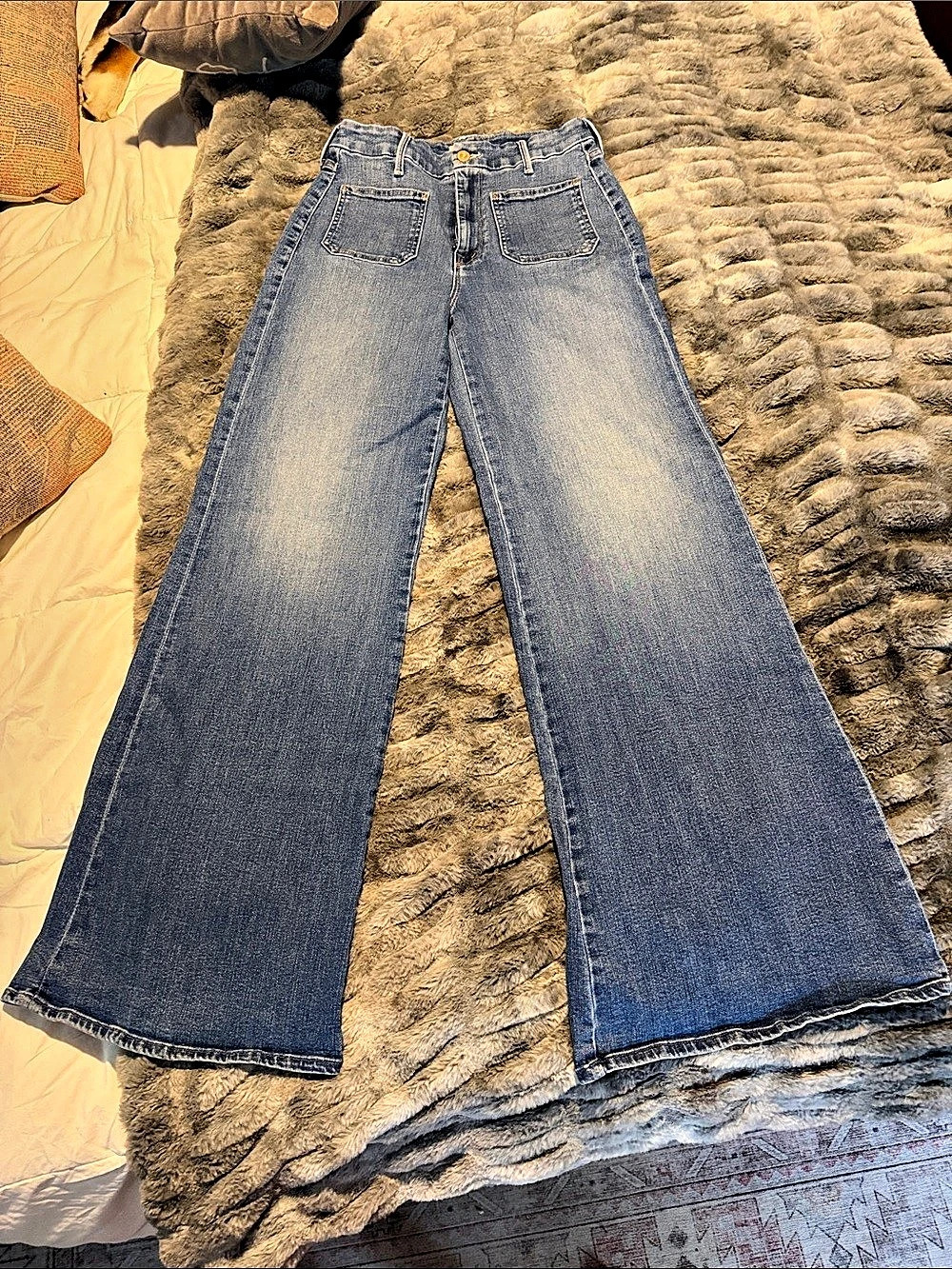 Mother Patch Pocket Roller Skimp Flare stretch Jeans in Blue Sz 26, fits 4-6